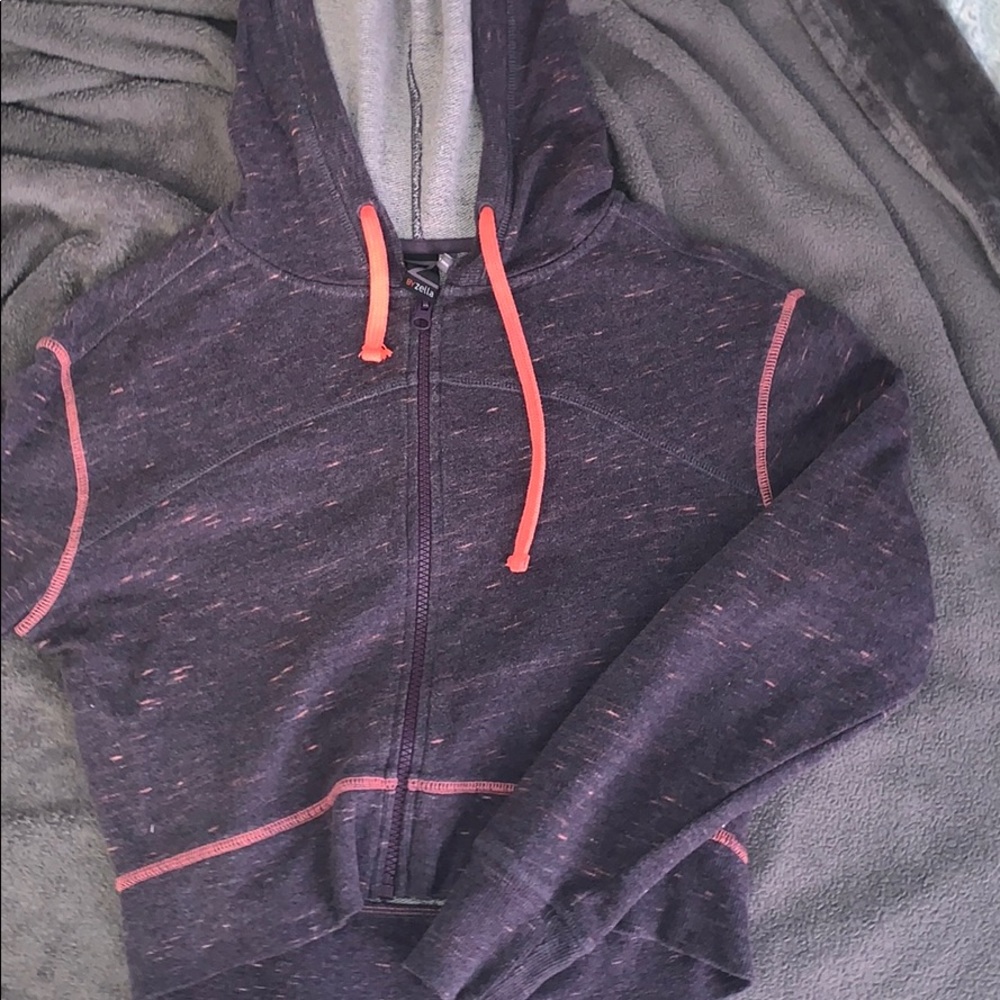 Cropped zip up